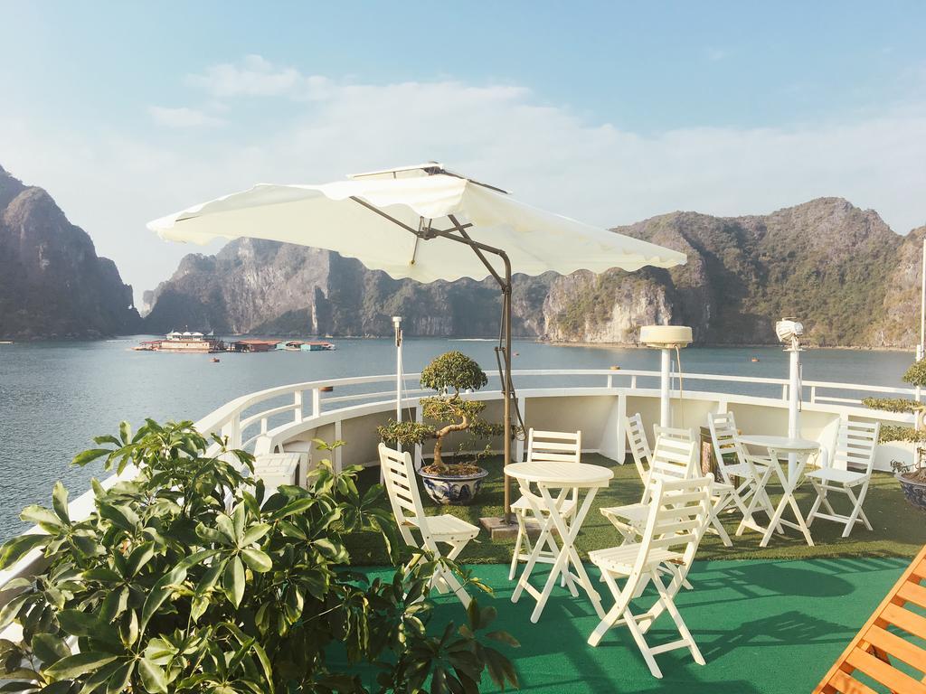 Alisa Cruise Halong Hotell Ha Long Exteriör bild