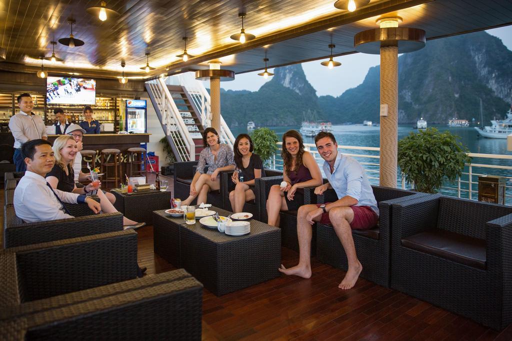 Alisa Cruise Halong Hotell Ha Long Exteriör bild